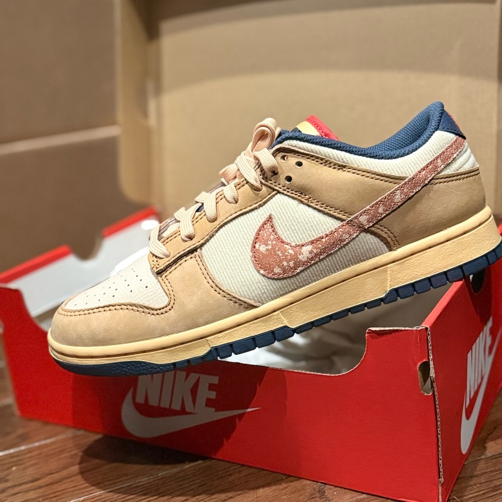 NWT Nike Dunk Low Retro SE in Wheat and Burnt Sunrise